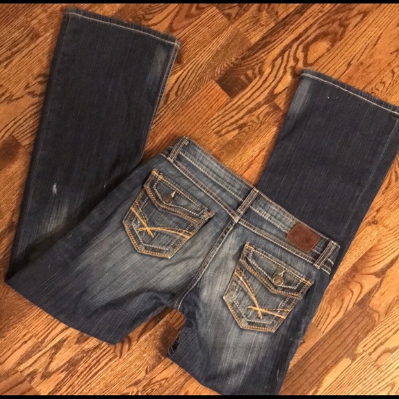 BKE Madison Distressed Bootcut Jeans - Picture 3 of 15